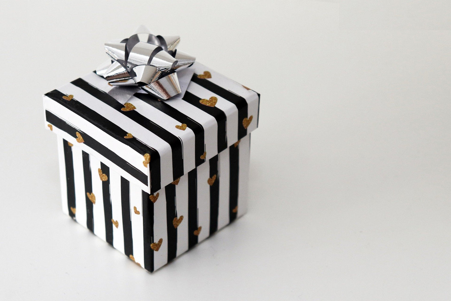 GESCHENKE & GUTSCHEINE