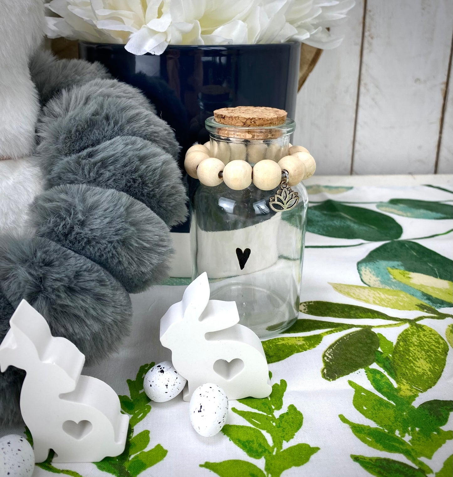 Medizinerglas Herz mit Korken und Perlen