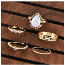 Load image into Gallery viewer, Rings gold/white set of 5
