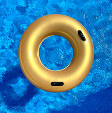 Lade das Bild in den Galerie-Viewer, Schwimmring Goldi mit Griffen 91cm
